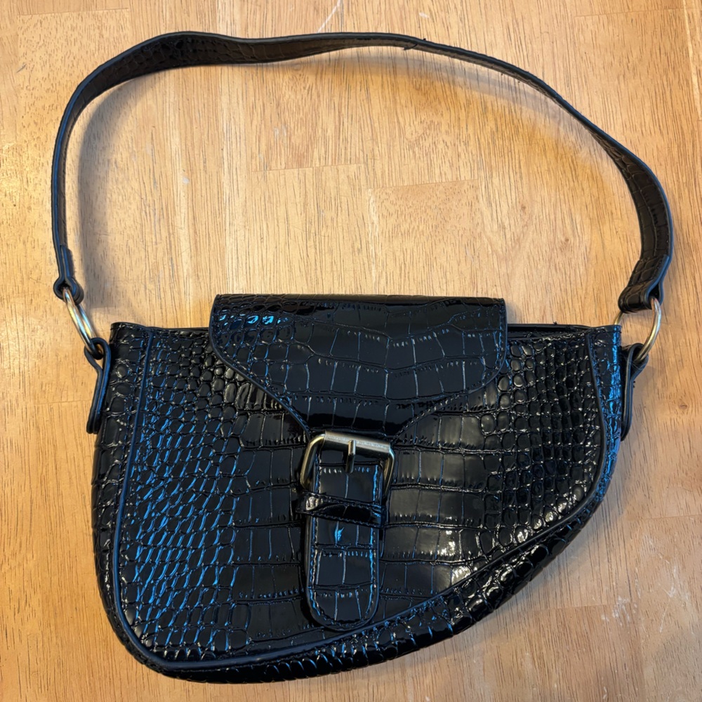 Vici Black Purse
